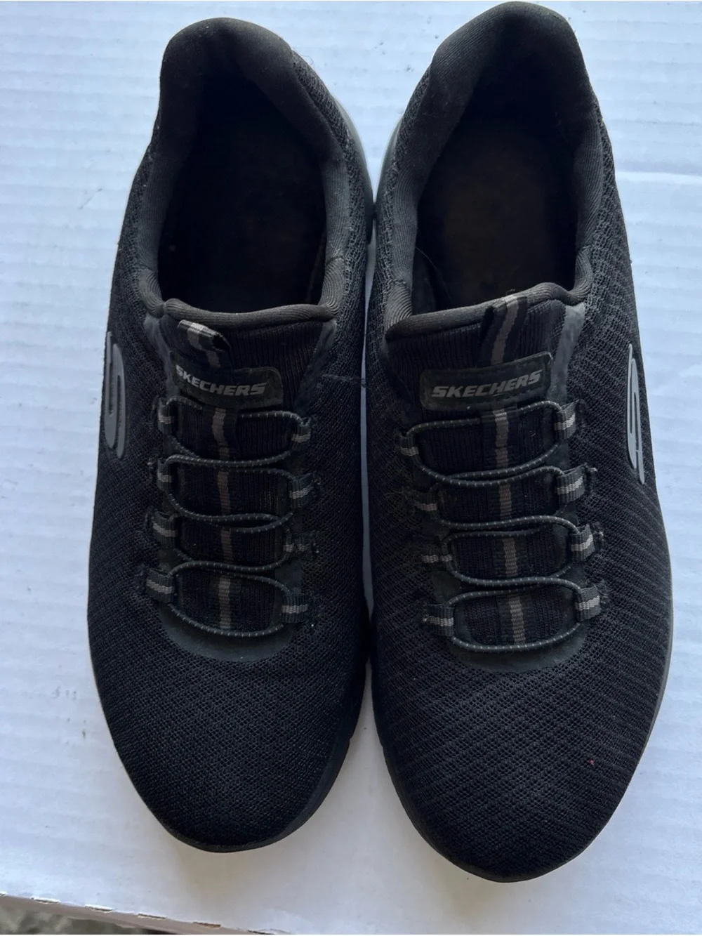 Skechers Women’s Black Slip-On Knit Sneakers Air Cooled -Memory Foam